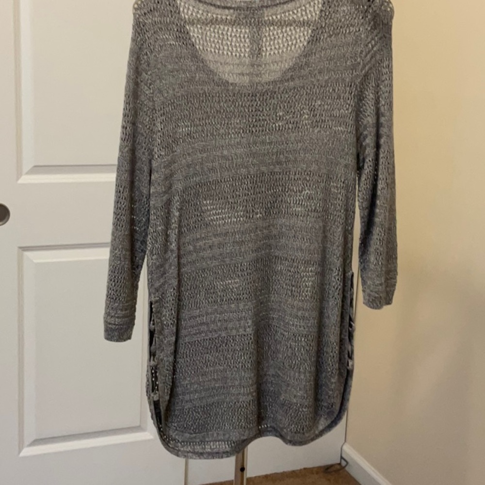 Lon lightweight grey sweater from New York and Company. Never worn. - Picture 2 of 6